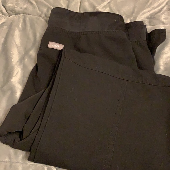 Figs Kade Black Pant - Picture 2 of 3